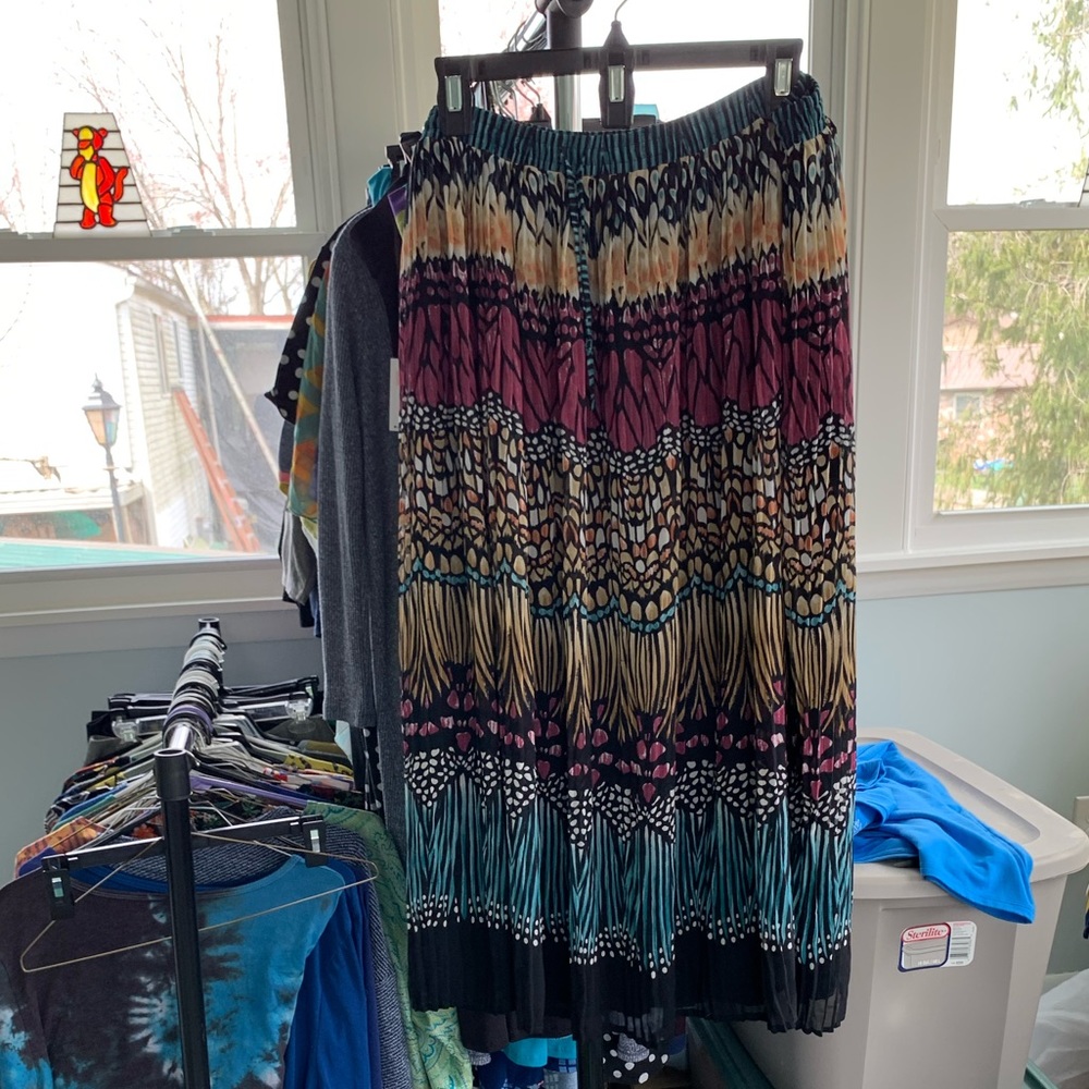 6/$15  Size 16 butterfly wings skirt by Alfred Dunner